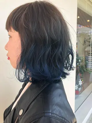 カラー 早川 真幸のヘアスタイル