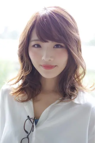 ミディアム セミロング カラー 🌈ディレクター🌈 徳松優希のヘアスタイル