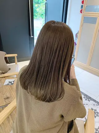 ミディアム カラー TENELE所属・チバ タクミのヘアスタイル