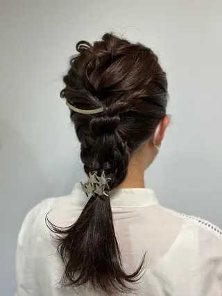 セミロング ヘアアレンジ ウスイマイコ カット/ケアカラーのヘアスタイル