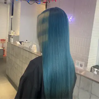 ロング カラー HIKARI🐈‍⬛ レイヤー×デザインのヘアスタイル