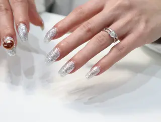 ネイル myfairlady所属・pe iのネイルデザイン