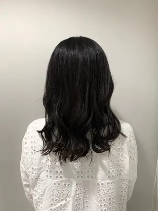 セミロング 壽真央 /ブリーチカラーのヘアスタイル