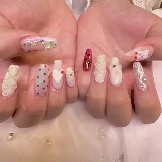 ネイル nail salon e'mu💐のネイルデザイン