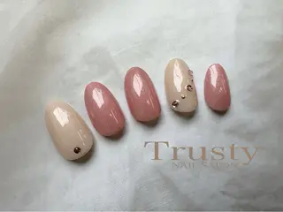 ネイル Trusty新小岩 杉山のネイルデザイン