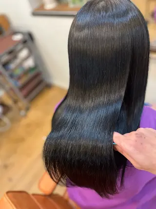 ロング ⚪️髪質改善 縮毛 店長 コウ⚪️のヘアスタイル