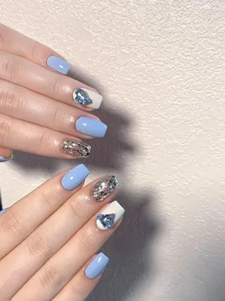 ネイル pink ladyサロン所属・べ にのネイルデザイン