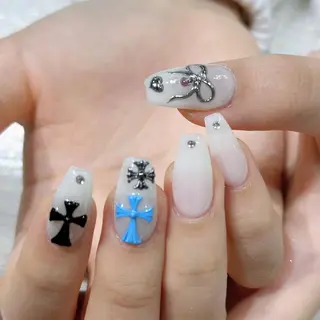 ネイル Queens PUPUのネイルデザイン