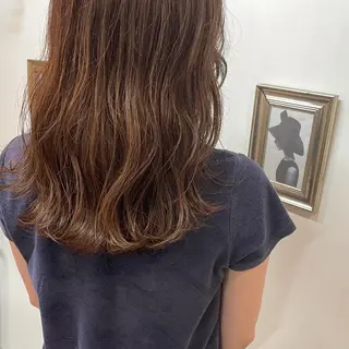 ロング カラー 鈴木 美穂のヘアスタイル