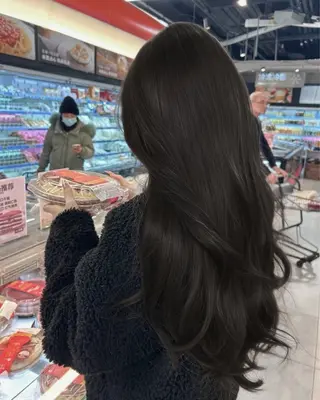 カラー 韓国風暗髪ヘア🤍 🫧MIREIのヘアスタイル