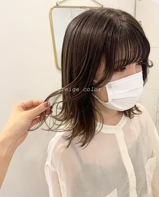 セミロング カラー 佐藤 永夏のヘアスタイル