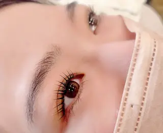 マツエク・マツパ 関口 友菜のヘアスタイル