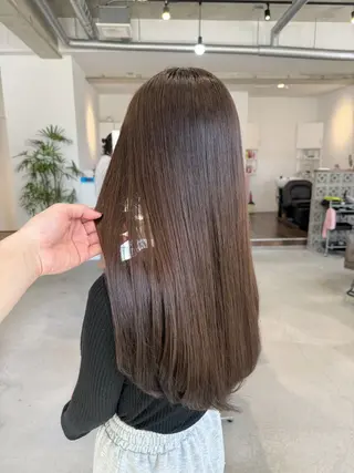 ロング カラー カイリ /レイヤーカットのヘアスタイル