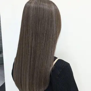 ロング TONI&GUY所属・Otsuka Satsukiのヘアスタイル