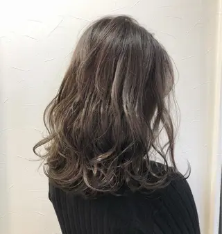 セミロング カラー graphy池袋 東ヶ崎　凌のヘアスタイル