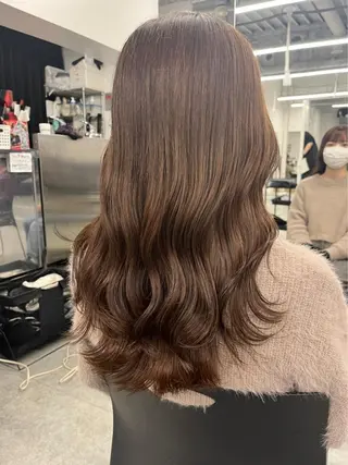 ロング カラー メンズ 艶感ミルクティー🤍 色落ち綺麗🤍ともやのヘアスタイル