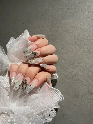 ネイル I-nailロング /ワンホン/キラキラのネイルデザイン