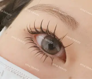 マツエク・マツパ EMA BEAUTY所属・EMA BEAUTY マツエクサロン池袋店のマツエク・マツパデザイン