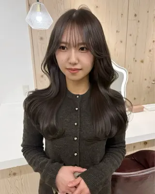 ロング カラー 新宿/韓国ヘア/ 髪質改善ストレートのヘアスタイル