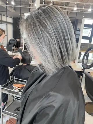 ショート カラー パーマ ヘアアレンジ ネイル マツエク・マツパ アイブロウ 井上 一平のヘアスタイル