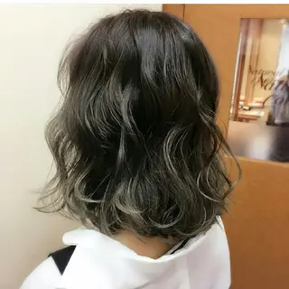 ミディアム カラー 100%髪質改善特化 TRUNSのヘアスタイル