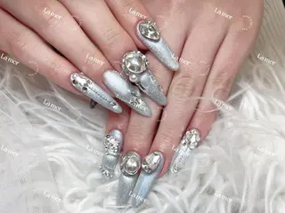 ネイル 🌻 Momoko_のネイルデザイン