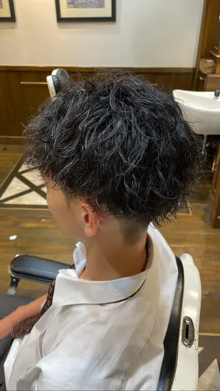 パーマ 片山 真飛留のヘアスタイル
