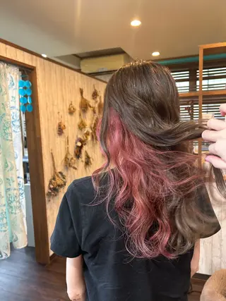 ロング カラー 早坂 さくらのヘアスタイル