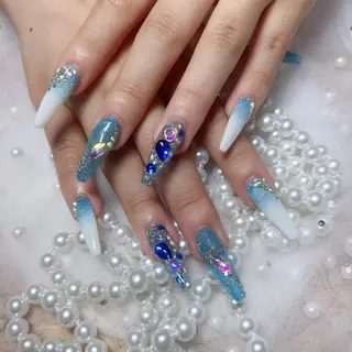 ネイル Maggie Nail🦩のネイルデザイン