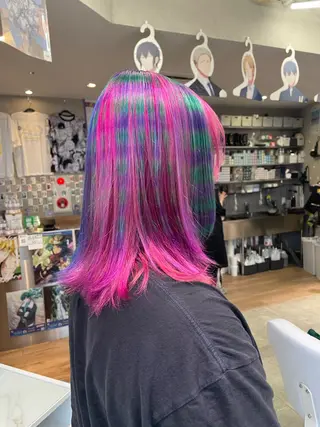 セミロング カラー 🍭ハイトーン/ デザインカラー🦄のヘアスタイル