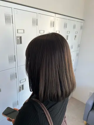 カラー トガシ マリナのヘアスタイル