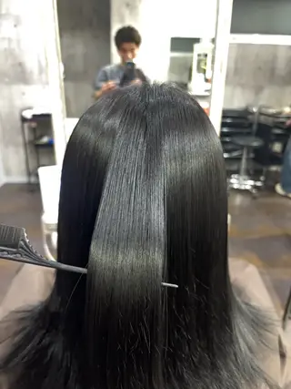 ミディアム カラー ✨韓国艶髪✨ケア ブリーチ🫧アキラのヘアスタイル