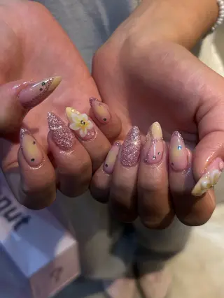 ネイル hinata池袋 🎀WOLTOKYOのネイルデザイン