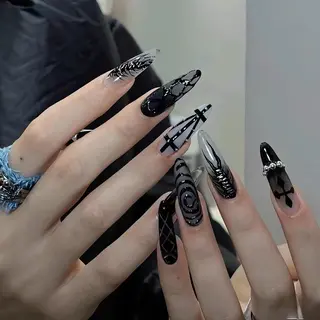 ネイル DEMAIN- 🌹のネイルデザイン