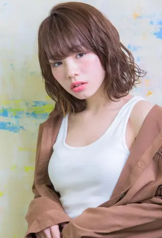 ミディアム パーマ 齋藤 咲のヘアスタイル