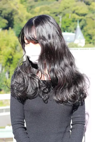 ロング カラー Viage （ビアージュ）のヘアスタイル