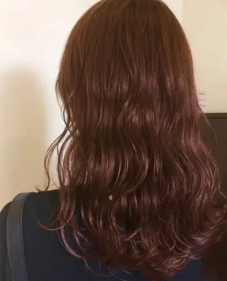 ロング カラー 黒滝 真歩のヘアスタイル