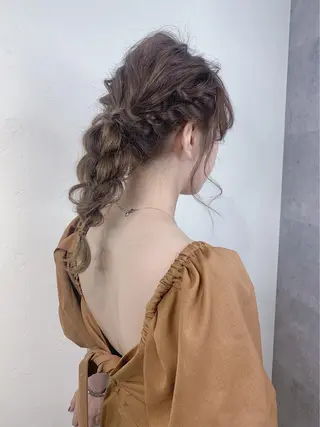 ミディアム カラー ヘアアレンジ _WHITE+ 南海難波店のヘアスタイル