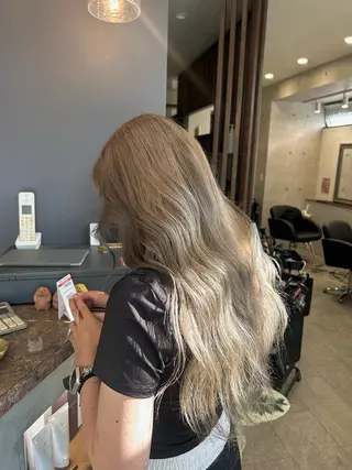 カラー BRIGHT hair所属・SHIMA 🖤のヘアスタイル