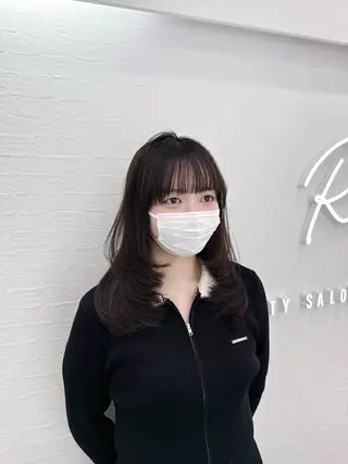 ミディアム R/🎀 ヘアセット・艶カラーのヘアスタイル