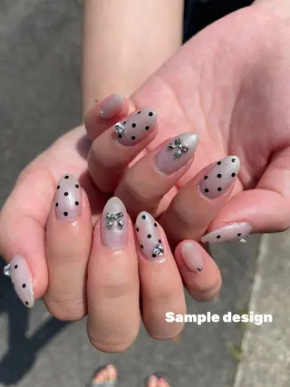 ネイル Mus’Fam 入谷玲生奈のネイルデザイン