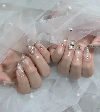 ネイル LAVISH nanamiのネイルデザイン