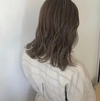 ミディアム 🧨ブリーチー×ボブ レイヤー💎じゅえるのヘアスタイル