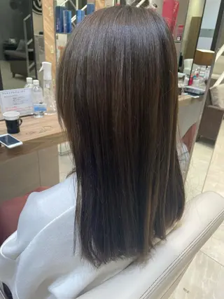 セミロング カラー 小川 朋夏のマツエク・マツパデザイン