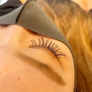 マツエク・マツパ eyelash salon KOH. 四ツ橋店所属・eye  salon KOH.　aikaのマツエク・マツパデザイン