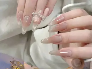ネイル 石井 百合のネイルデザイン