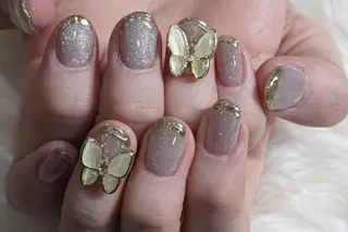 U nail所属・高橋 千恵のネイルデザイン