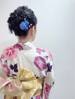 ミディアム ヘアアレンジ GRANLUSSO 〜グランルッソ駅前店所属・木口 嘉美のヘアスタイル