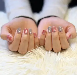 ネイル 須藤 紗彩の眉毛・アイブロウイメージ