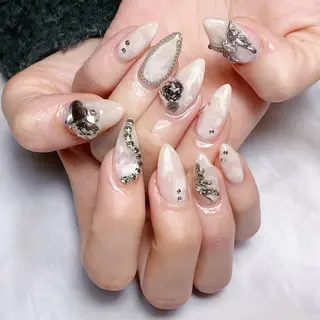 ネイル 🌈Yun nail hyejin💋のネイルデザイン